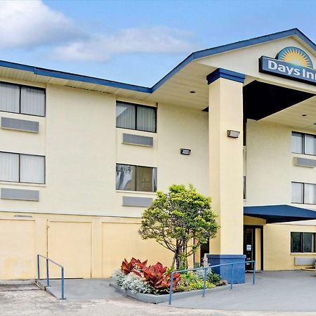 Days Inn Austin Crossroads מראה חיצוני תמונה