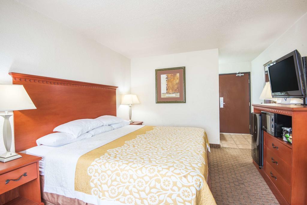 Days Inn Austin Crossroads מראה חיצוני תמונה
