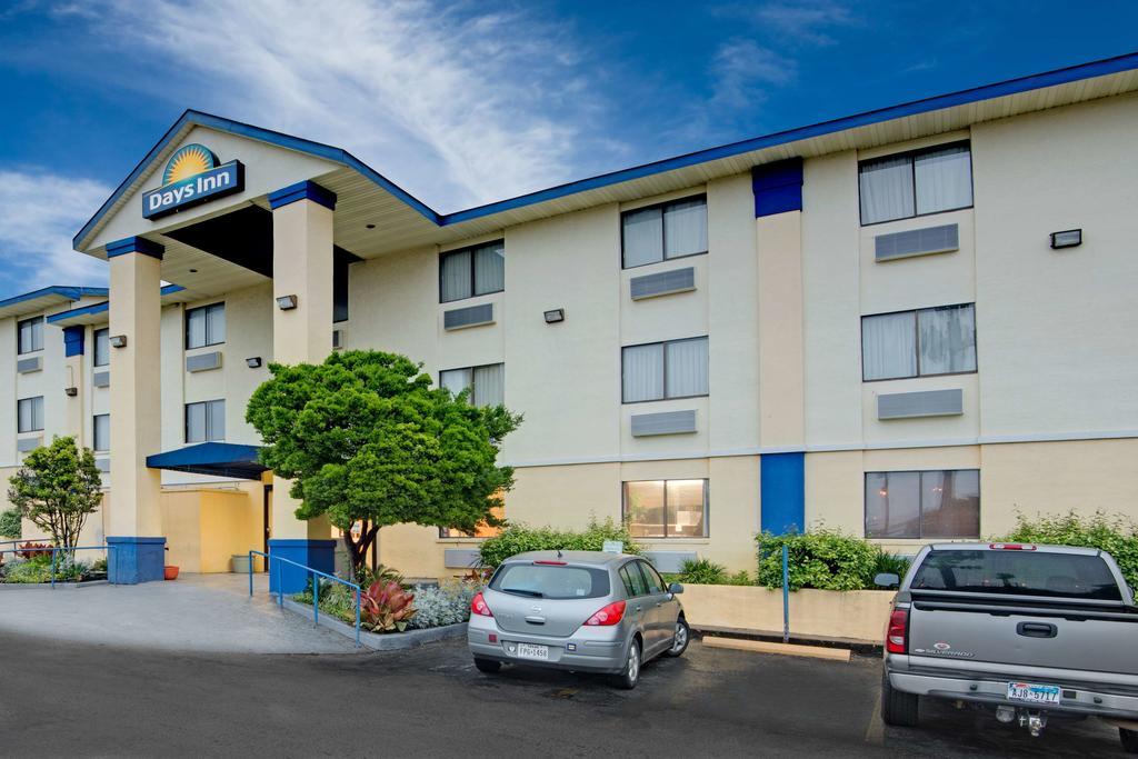 Days Inn Austin Crossroads מראה חיצוני תמונה